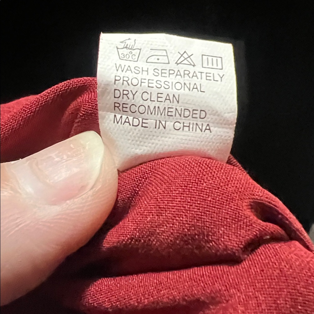 Elegant Red Women's Dress size 3x , Amazon brand - Picture 7 of 7